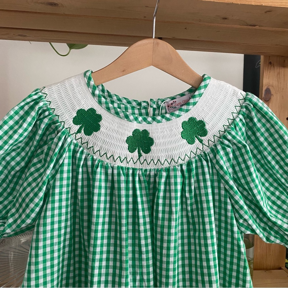 St. Patrick’s Day Shamrock Smocked Gingham Plaid Bishop Dress 4t 5t - Picture 5 of 14